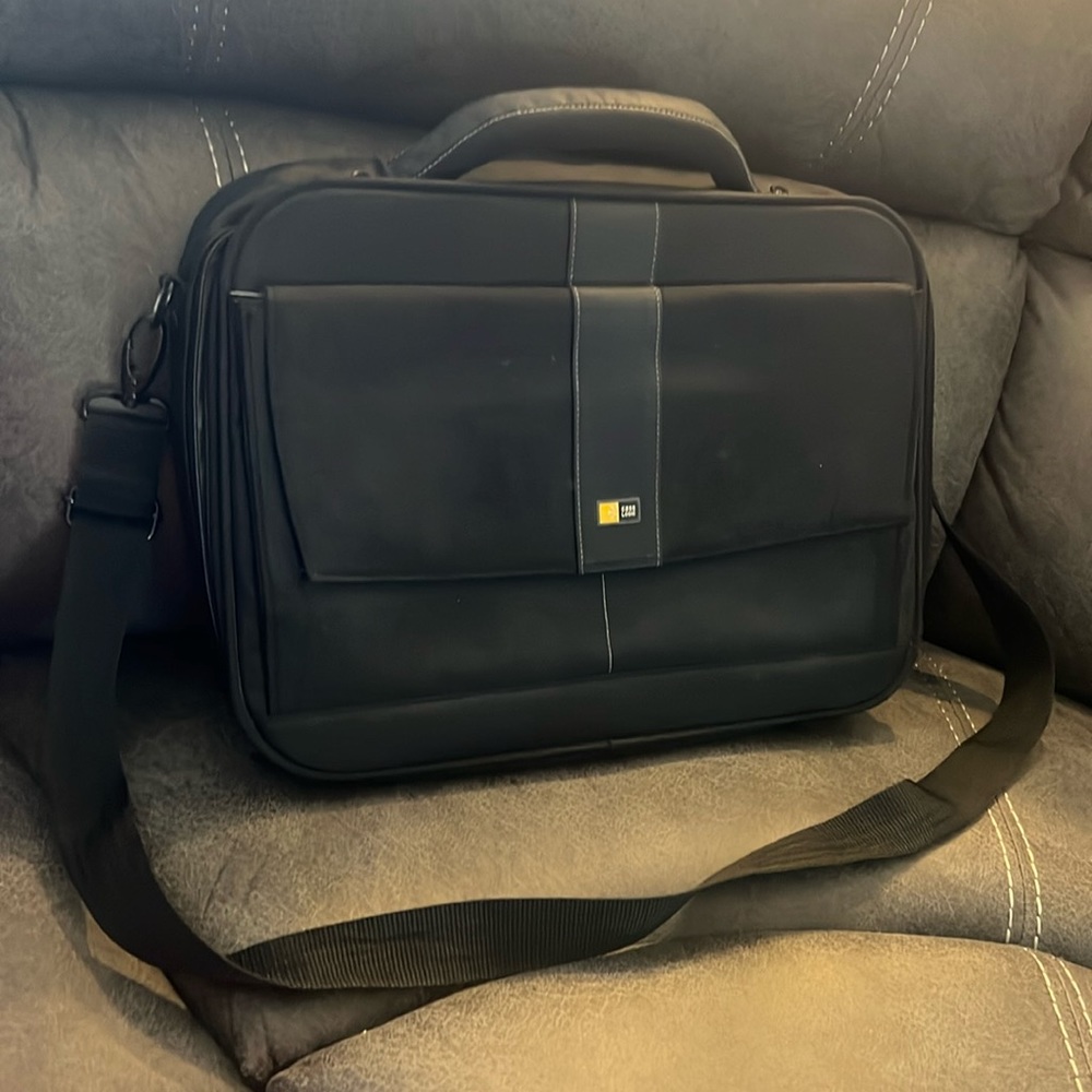 Case Logic Laptop Bag